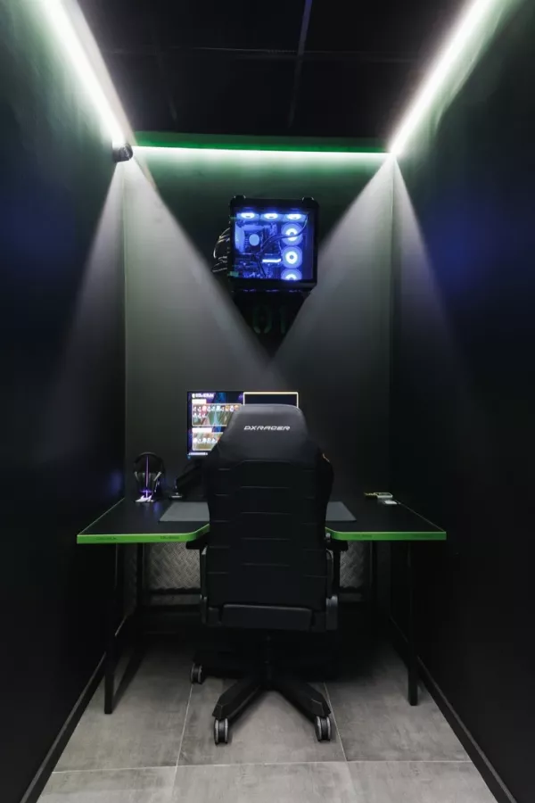 Кибер клуб Colizeum Premium в Санкт-Петербурге: Киберспорт, Games, Компьютерный клуб, Компьютер, Csgo, Dota, Команды, Соревнования, Ставкинакиберспорт, Друзья,