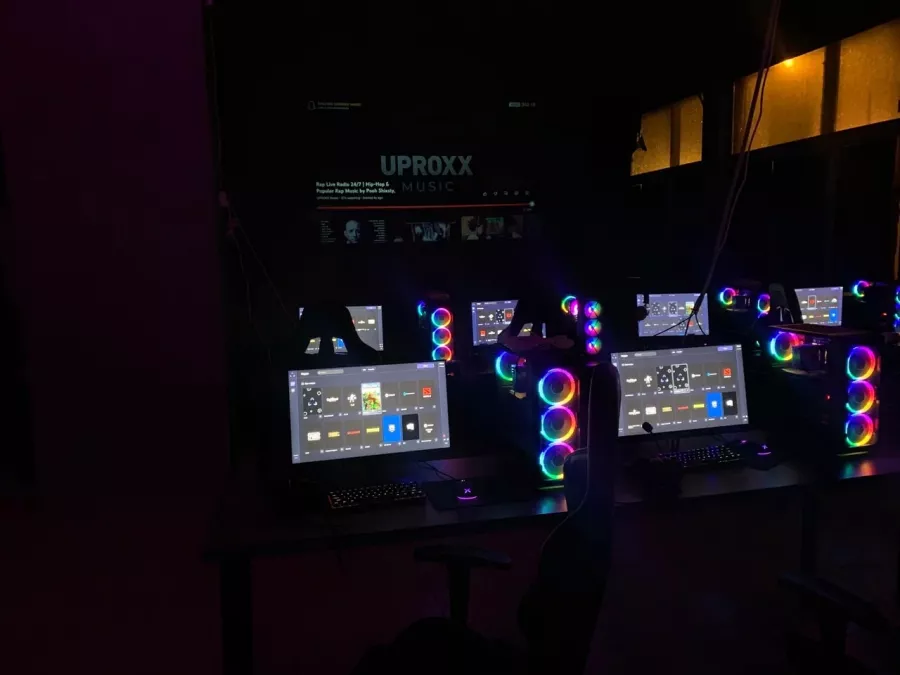 Компьютерный клуб Ферум в Санкт-Петербурге: Киберспорт, Games, Компьютерный клуб, Компьютер, Csgo, Dota, Команды, Соревнования, Ставкинакиберспорт, Друзья,
