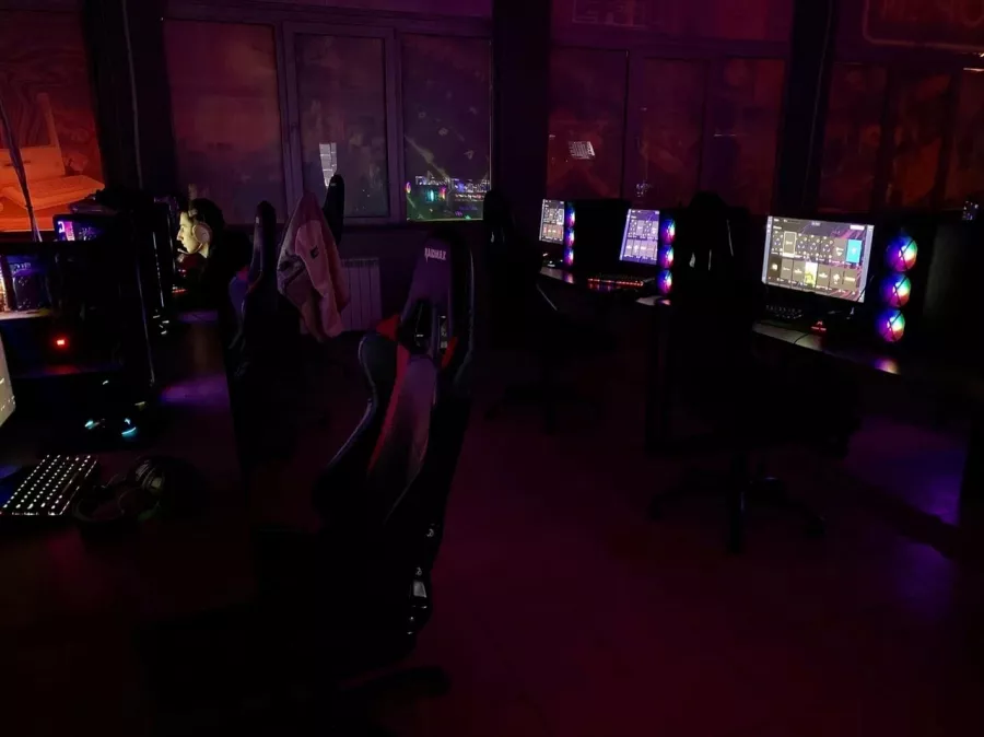Компьютерный клуб Ферум в Санкт-Петербурге: Киберспорт, Games, Компьютерный клуб, Компьютер, Csgo, Dota, Команды, Соревнования, Ставкинакиберспорт, Друзья,