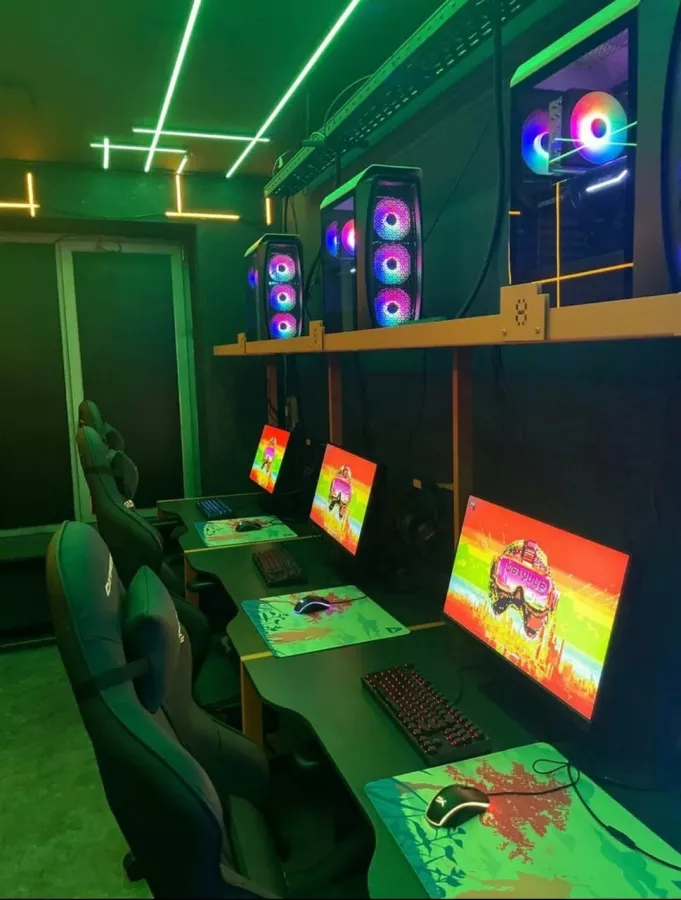 Кибер клуб Матрица в Санкт-Петербурге: Киберспорт, Games, Компьютерный клуб, Компьютер, Csgo, Dota, Команды, Соревнования, Ставкинакиберспорт, Друзья,
