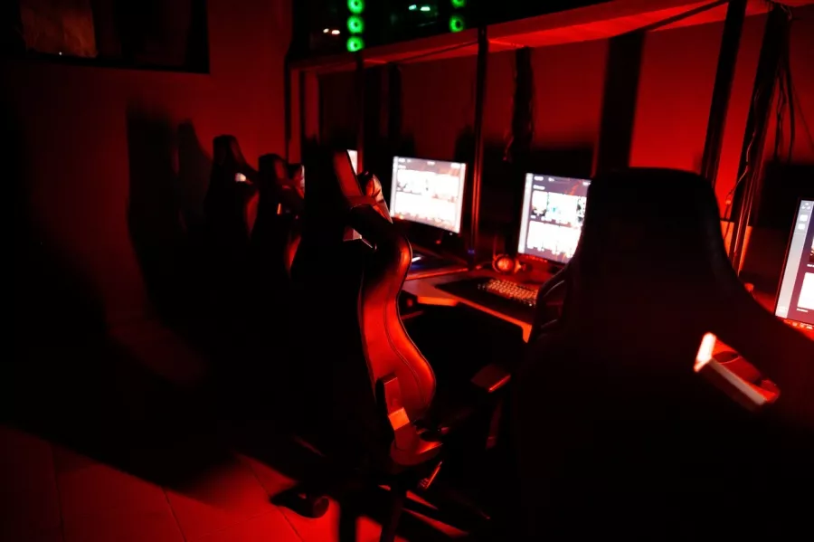 Компьютерный клуб High Skill в Санкт-Петербурге: Киберспорт, Games, Компьютерный клуб, Компьютер, Csgo, Dota, Команды, Соревнования, Ставкинакиберспорт, Друзья,