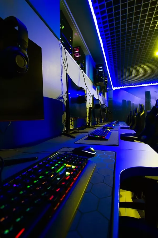 Компьютерный клуб N7 Citadel в Санкт-Петербурге: Киберспорт, Games, Компьютерный клуб, Компьютер, Csgo, Dota, Команды, Соревнования, Ставкинакиберспорт, Друзья,