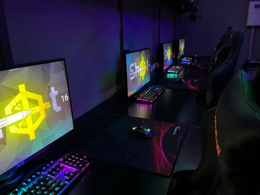 Компьютерный клуб Shot в Санкт-Петербурге: Киберспорт, Games, Компьютерный клуб, Компьютер, Csgo, Dota, Команды, Соревнования, Ставкинакиберспорт, Друзья, VIP-залы,