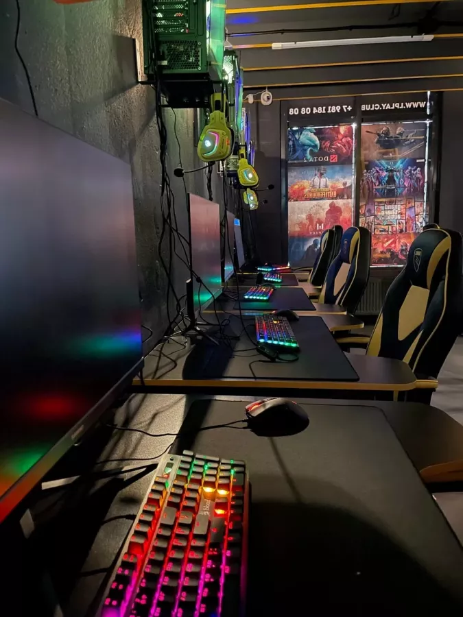 Кибер клуб Let's play в Санкт-Петербурге: Киберспорт, Games, Компьютерный клуб, Компьютер, Csgo, Dota, Команды, Соревнования, Ставкинакиберспорт, Друзья, VIP-залы,