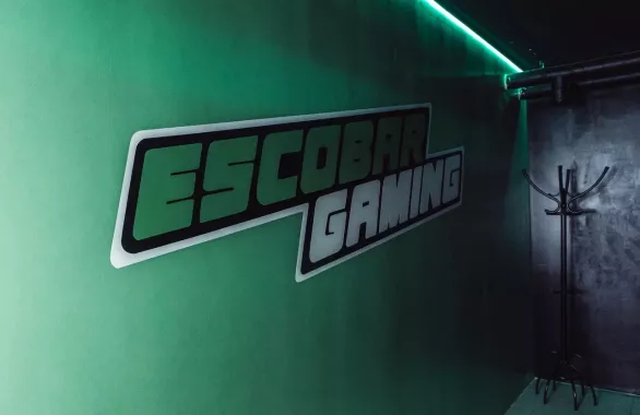 Кибер клуб "Escobar Gaming"