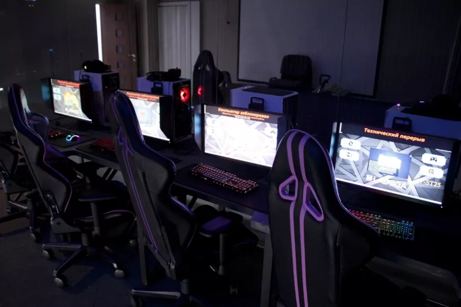 Компьютерный клуб Ladoga в Санкт-Петербурге: Киберспорт, Games, Компьютерный клуб, Компьютер, Csgo, Dota, Команды, Соревнования, Ставкинакиберспорт, Друзья, VIP-залы,