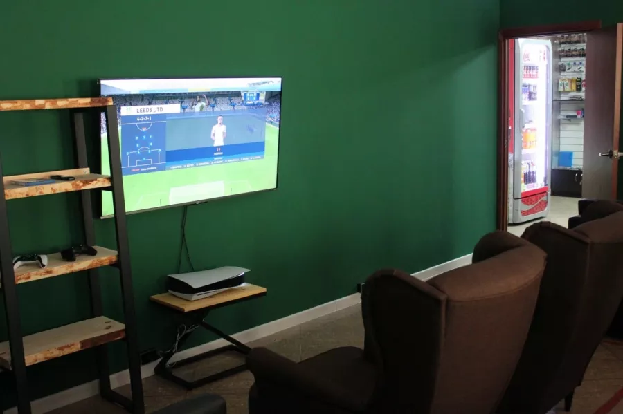 Компьютерный клуб Ladoga в Санкт-Петербурге: Киберспорт, Games, Компьютерный клуб, Компьютер, Csgo, Dota, Команды, Соревнования, Ставкинакиберспорт, Друзья, VIP-залы,