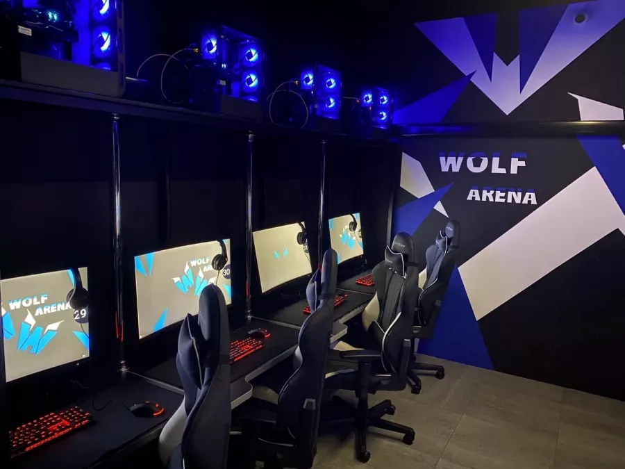 Компьютерный клуб Wolf Arena в Санкт-Петербурге: Киберспорт, Games, Компьютерный клуб, Компьютер, Csgo, Dota, Команды, Соревнования, Ставкинакиберспорт, Друзья, VIP-залы,
