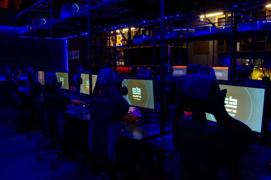 Компьютерный клуб Cybro в Москве: Киберспорт, Games, Компьютерный клуб, Компьютер, Csgo, Dota, Команды, Соревнования, Ставкинакиберспорт, Друзья, VIP-залы,