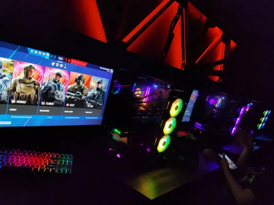 Компьютерный клуб Cybro в Москве: Киберспорт, Games, Компьютерный клуб, Компьютер, Csgo, Dota, Команды, Соревнования, Ставкинакиберспорт, Друзья, VIP-залы,