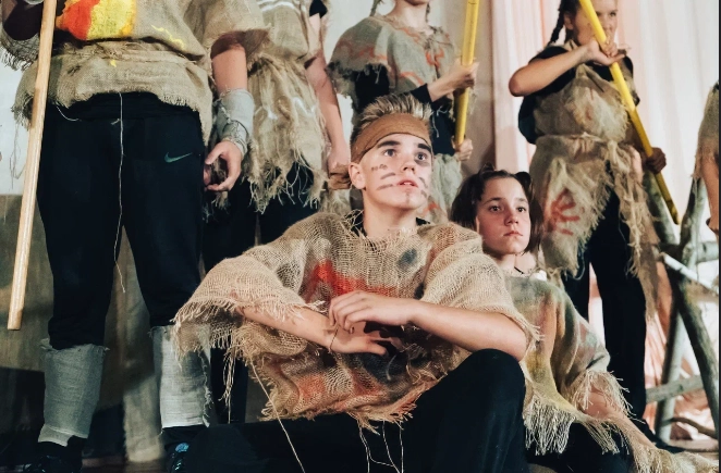 Театральная студия Ирбис в Абакане: Учимся, Танцы, Актеры,