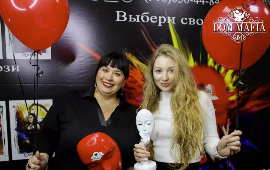 Клуб Дом мафии в Анапе: Игра, Мафия, Банда, Люди, Карты, Криминал, Группировка, Шериф, Счёт, День,