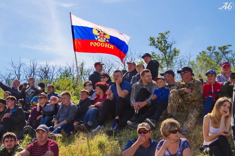 Гонки на тракторах Бизон-Трек-Шоу в Ростове-на-Дону: Трактор, Соревнования, Фестиваль, Победитель, Гонки, Гонки на тракторах, Команды, Кубок, Сельхозтехника, Тракторист, Фермер, Скорость, Ставки, Tractor, Competitions, Winner, Rates, Tractor racing, Festival,