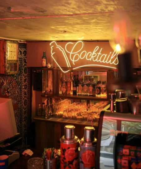 Бар "COC Microbar"