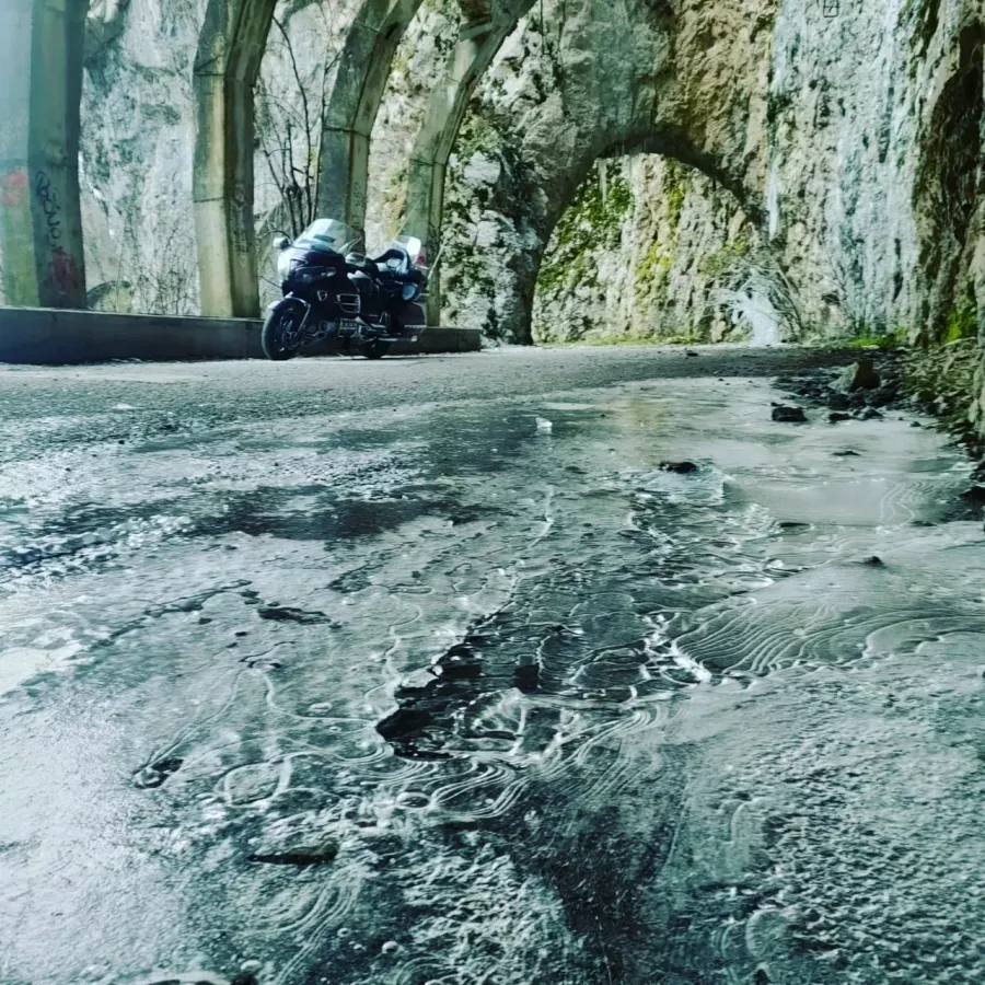 Экскурсии на кабриолетах и мотоциклах на Голубой в Красной Поляне: Экскурсия, Туризм, Гид, Красивый вид, Отпуск, Путешествие, Виды, Тур,