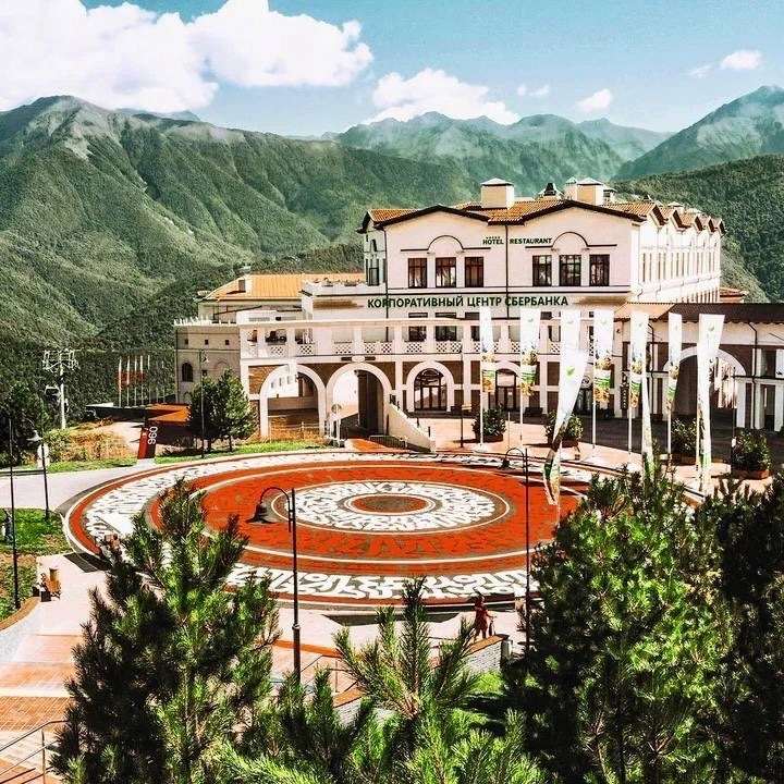 Экскурсионное бюро Mantera Travel на Континентальном 6/2Б в Сочи: Экскурсия, Путешествие, Путешественник, Туризм, Турист, Гид, Красивый вид, Отпуск, Чилим, Beautiful view, Rest, Travelling, Travel,