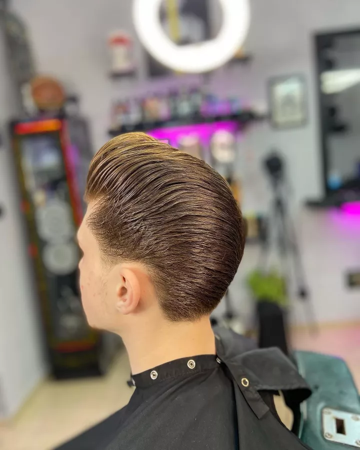Barbershop Mad Quiff в Баку: Барбершоп, Стрижка, Борода, Волосы, Мужской Стиль, Парикмахер,