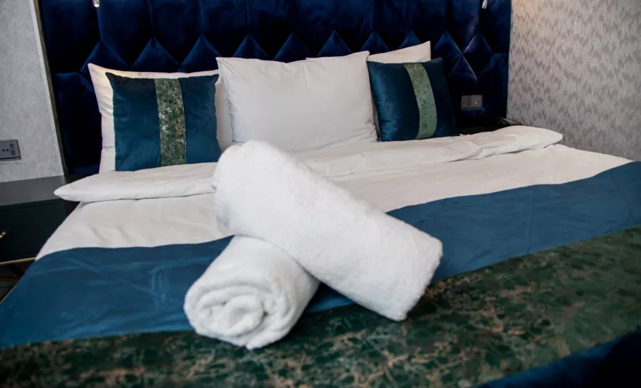 Essam Deluxe Hotel в Баку: Гостиница, Отпуск, Путешествие, Отель, Терраса, Вид из Окна,