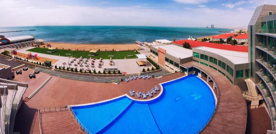 Hotel Ramada by Wyndham в Баку: Гостиница, Отель, Отпуск, Путешествие, Апартаменты, Вид из Окна, Терраса,