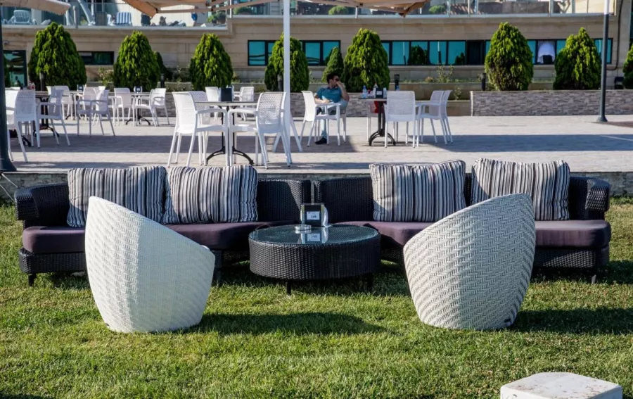 Hotel Ramada by Wyndham в Баку: Гостиница, Отель, Отпуск, Путешествие, Апартаменты, Вид из Окна, Терраса,