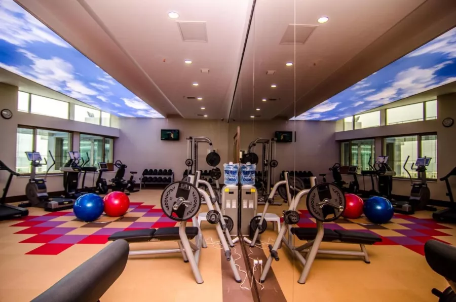 Hotel Ramada by Wyndham в Баку: Гостиница, Отель, Отпуск, Путешествие, Апартаменты, Вид из Окна, Терраса,