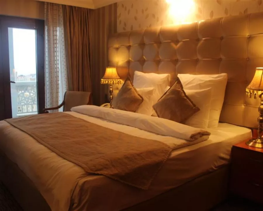 Grand Hotel Europe в Баку: Виды, Гостиница, Отель, Отпуск, Апартаменты, Терраса, Ресторан, Путешествие,