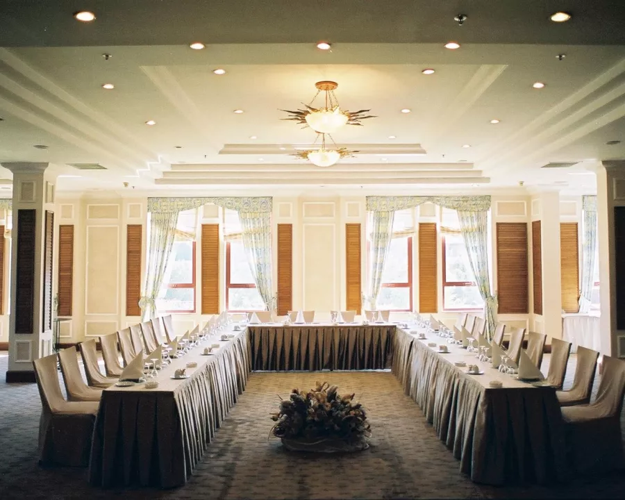 Grand Hotel Europe в Баку: Виды, Гостиница, Отель, Отпуск, Апартаменты, Терраса, Ресторан, Путешествие,