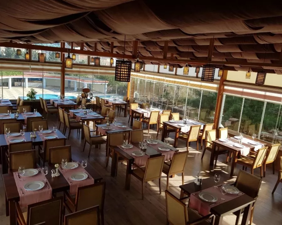 Grand Hotel Europe в Баку: Виды, Гостиница, Отель, Отпуск, Апартаменты, Терраса, Ресторан, Путешествие,