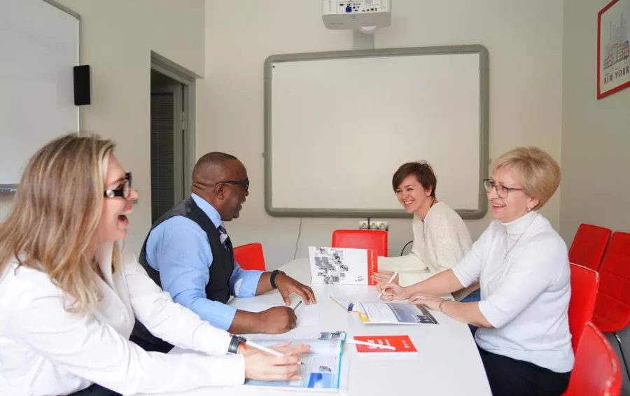 Языковая школа International language Academy в Санкт-Петербурге: Иностранные языки , Изучение иностранных языков , Английский язык , Немецкий язык , Французский язык , Языковая школа , Полиглот , Language , Learning ,