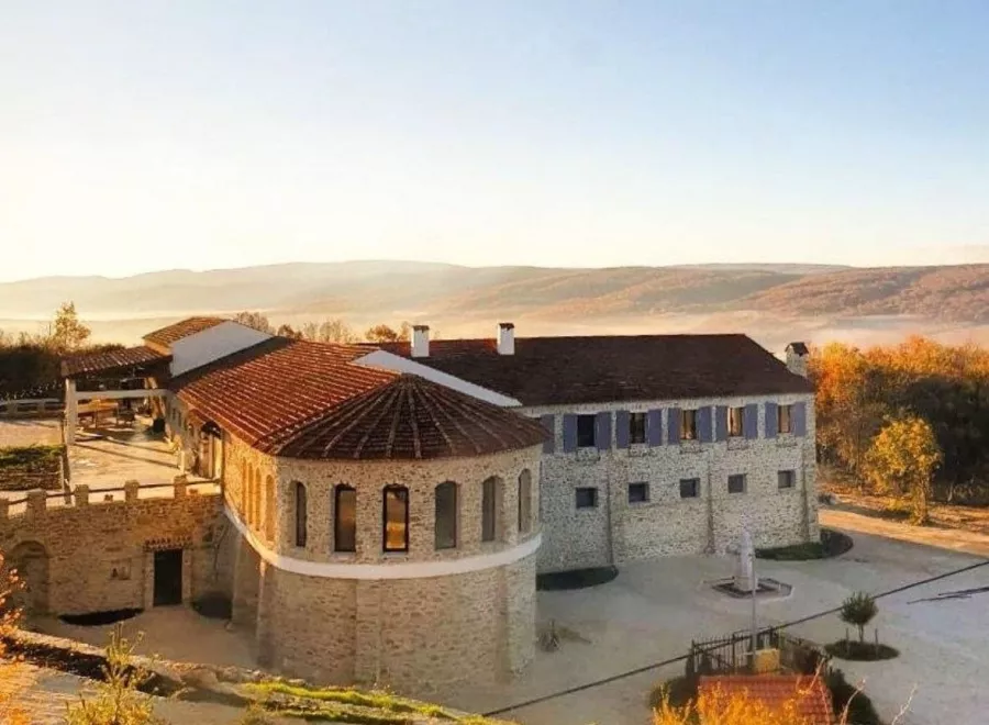 Семейная винодельня Chateau Andre в Анапе: Экскурсия, Дегустация вина, Вино, Винодельня, Дегустация, Сорт винограда, Белое вино, Красное вино, Сухое вино,
