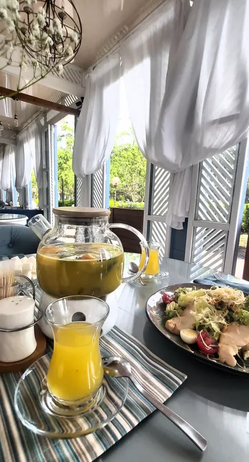 Кафе Маячок в Анапе: Вкусно, Морепродукты, Вид на маяк, Красивый вид, Алкоголь, День рождение, Кафе, Летняя веранда, Пиво, Рыбка, Маяк, Еда навынос, Оплата картой, Wi-Fi, Кофе с собой, Детское меню, Детская комната,