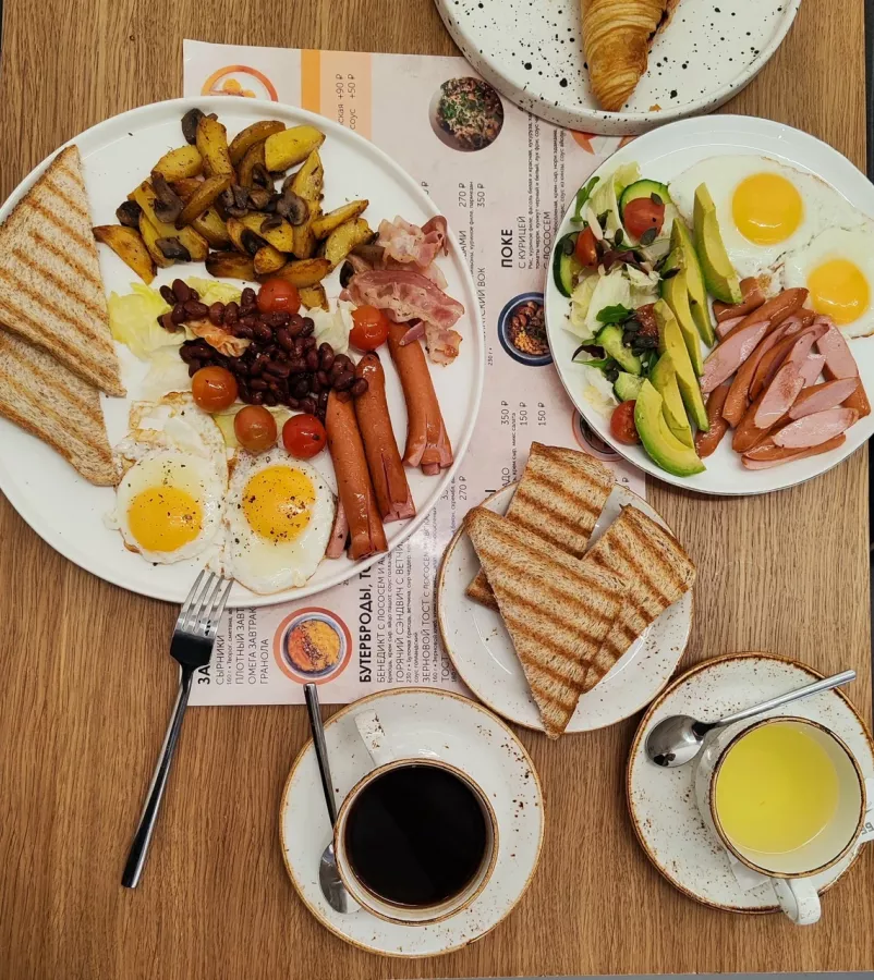 Кафе Маяк в Москве: Кафе, Кофе с собой, Вкусно, День рождение, Проведение банкетов , Не пропусти, Можно с ноутбуком, Средний чек 500 рублей, Красивый вид,