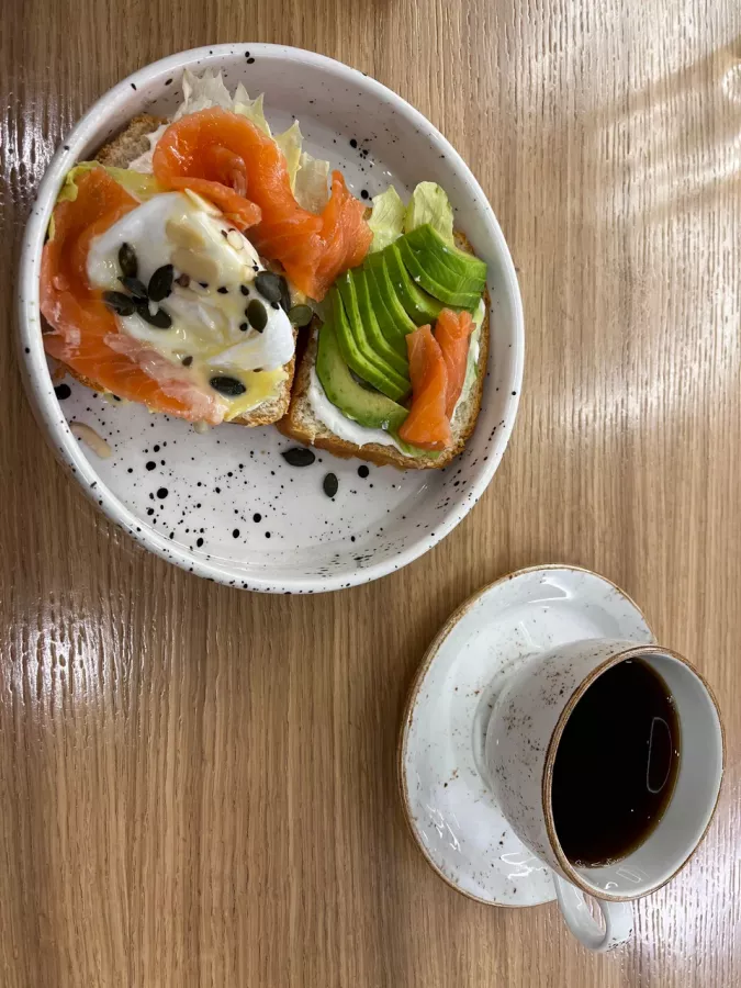 Кафе Маяк в Москве: Кафе, Кофе с собой, Вкусно, День рождение, Проведение банкетов , Не пропусти, Можно с ноутбуком, Средний чек 500 рублей, Красивый вид,