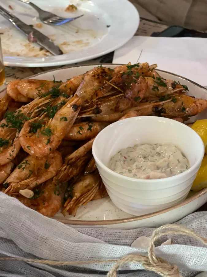 Бар Маяк в Москве: Бар, Паб, Вкусно, Кофе, Еда навынос, Оплата картой, Кухня смешанная, Пивной ресторан, Алкоголь, Кофе с собой, Бесплатная парковка, Место для отдыха, Зарядка для телефона, WC, Парковка для людей с инвалидностью,