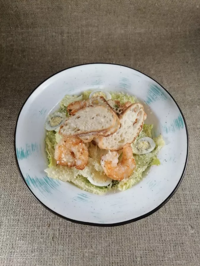 Кафе Маяк в Москве: Вкусно, Кофе, Летняя веранда, Оплата картой, Еда навынос, Пандус, Кофе с собой, Парковка для людей с инвалидностью, День рождение, Фитнес рядом,