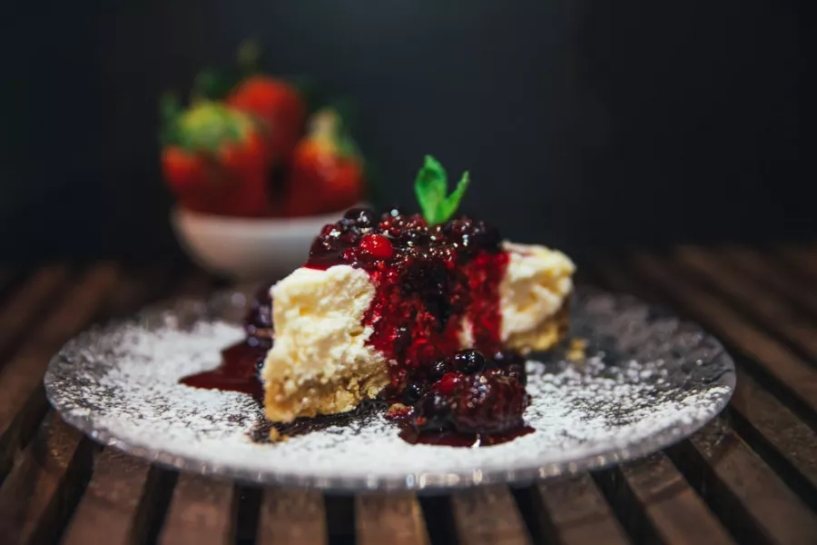 Пекарня Маяк в Москве: Кофе с собой, Кафе, Пекарня, Еда навынос, Вкусно, Wi-Fi, Оплата картой, Можно с животными, Кофейня, Coffee to go, Cafe,