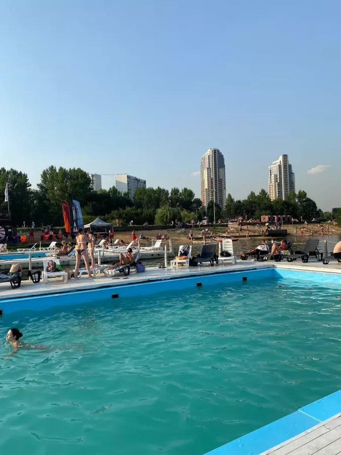 Ресторан Маяк в Москве: Русская кухня, Летняя веранда, Авторская кухня, Европейская кухня, Кальян, Танцпол, Кофе с собой, Еда навынос, Wi-Fi, Пандус, Вкусно, Красивый вид,