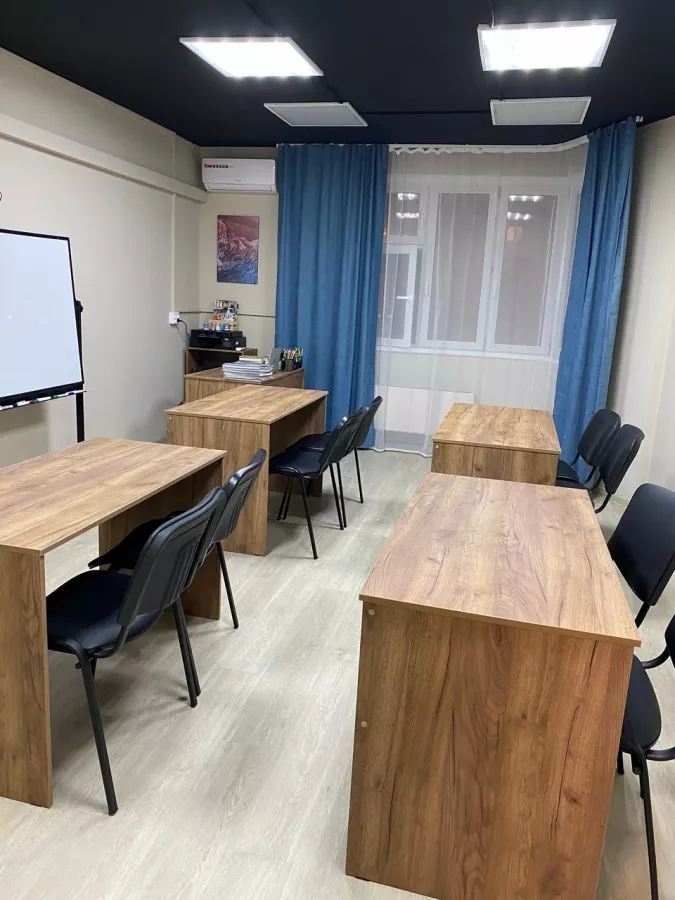 Кафейня Маяк в Москве: Еда навынос, Оплата картой, Wi-Fi, Подготовка к ЕГЭ/ОГЭ, Завтрак, Ужас, Кофе, Чай, Летняя веранда, Доступность входа на инвалидной коляске, Пандус, Вкусно, Детский уголок,