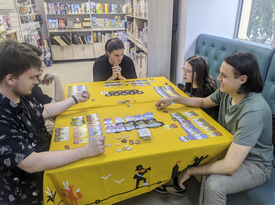 ​Магазин-клуб настольных игр "Hobby games"