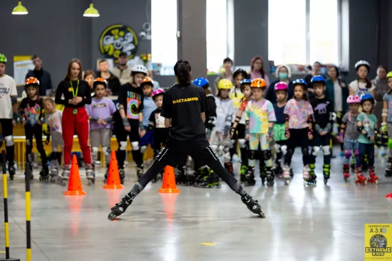 Школа скейтбординга, роликов и BMX Extreme kids