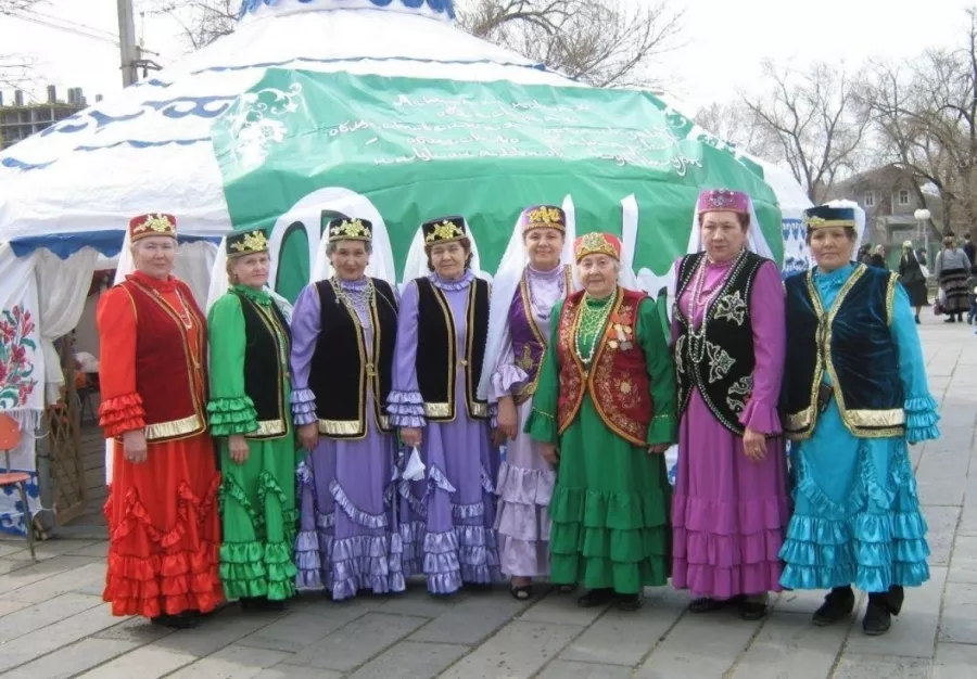 Курсы творчества и рукоделия Дом ремёсел в Астрахани: Курсы творчества, Курсы рукоделия, Дом ремесёл, Научиться петь, Концерты, Для детей и взрослых, Искусство, Творчество, Ансамбли, Я танцор, Я художник,