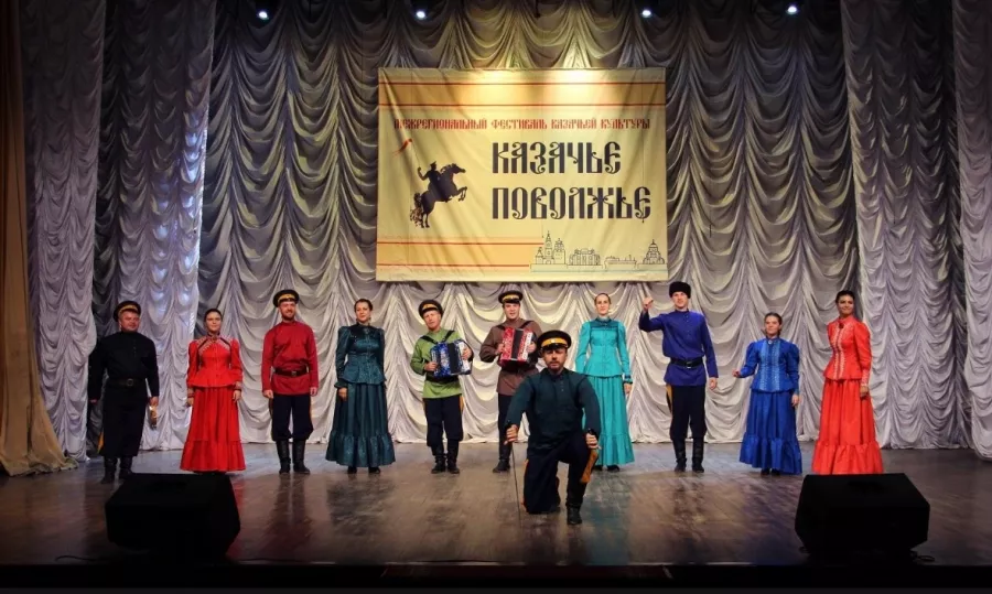 Курсы творчества и рукоделия Дом ремёсел в Астрахани: Курсы творчества, Курсы рукоделия, Дом ремесёл, Научиться петь, Концерты, Для детей и взрослых, Искусство, Творчество, Ансамбли, Я танцор, Я художник,