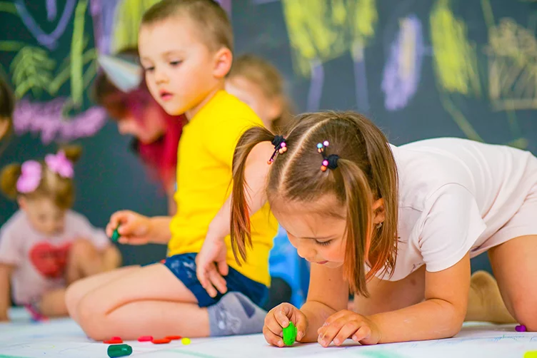 Студия праздников и свободного рисования Kids Point в Астрахани: Детский праздник, Детский день рождения, Организация мероприятия, Научиться рисовать, Семейный отдых, Мастер-классы, Рисование, Студия праздников, Я художник, Для детей и взрослых, Для детей, Развлечения,