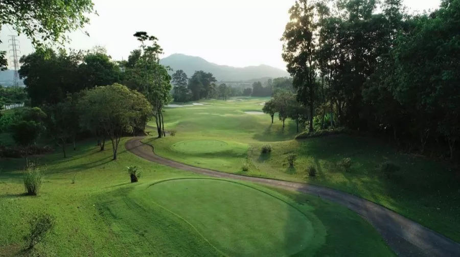 Голь-Клуб Red Mountain в Пхукете: Golf, Golf Field, Restaurant , Ресторан, Гольф, Поле Для Гольфа ,