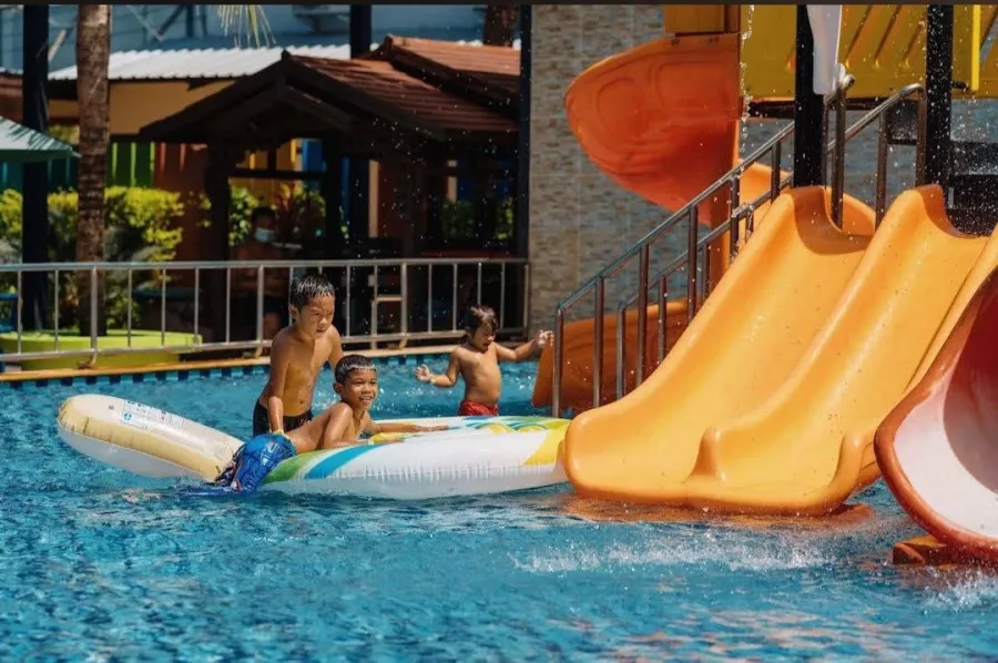 Отель Rawayana Central Park Villas в Пхукете: Hotel, For Kids, Swimming Pool, Отель, Вилла, Бассейн, Для детей, Villa,