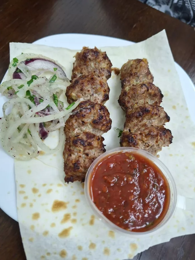 Кафе Маяк вкуса в Екатеринбурге: Доставка еды, Еда навынос, Кофе с собой, Кафе, Пекарня, Быстрое питание, Вкусно, Шаурма, Летняя веранда, Delivery, Tasty, Выпечка,