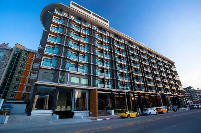 Отель The Marina Phuket  в  Пхукете