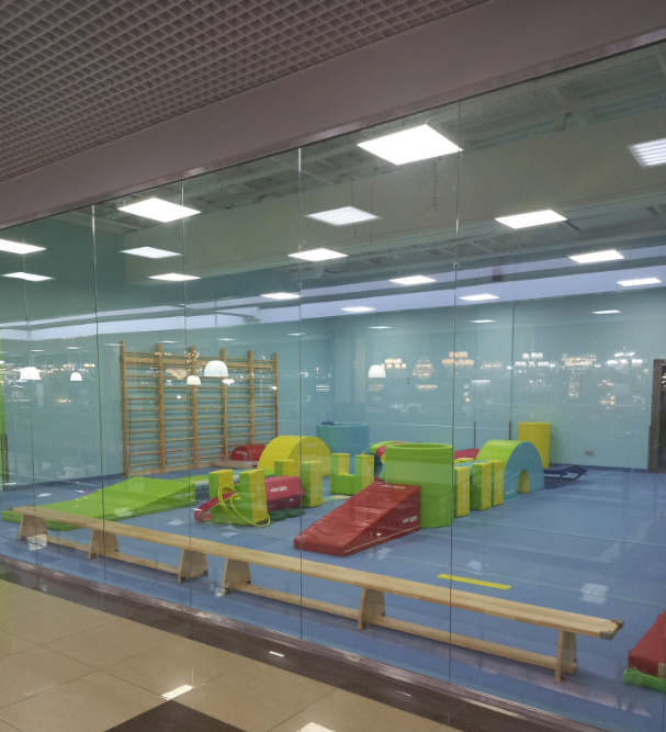 Спортивный центр "Fly Zone" на Дзержинского