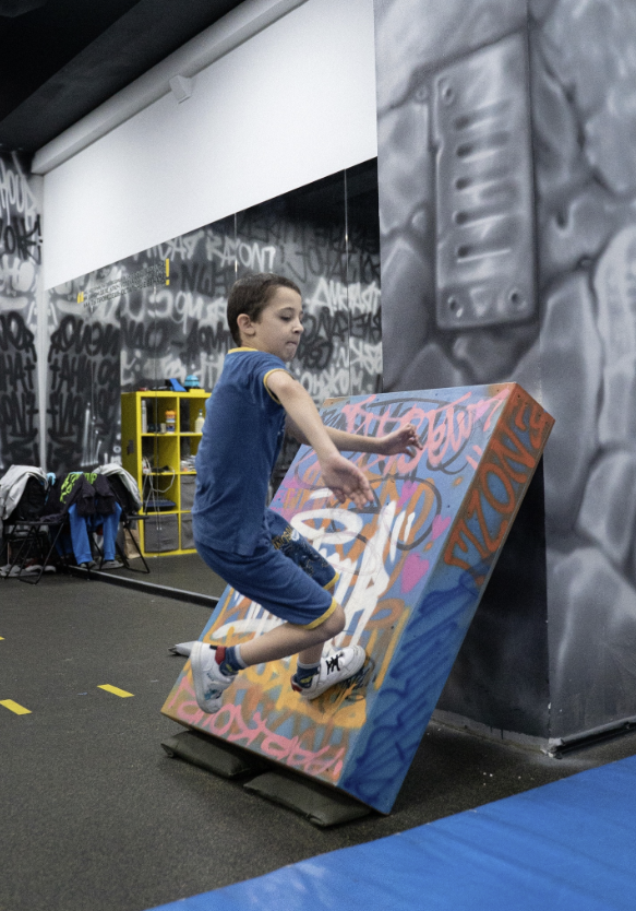 Спортивный центр "Fly Zone" на Дзержинского