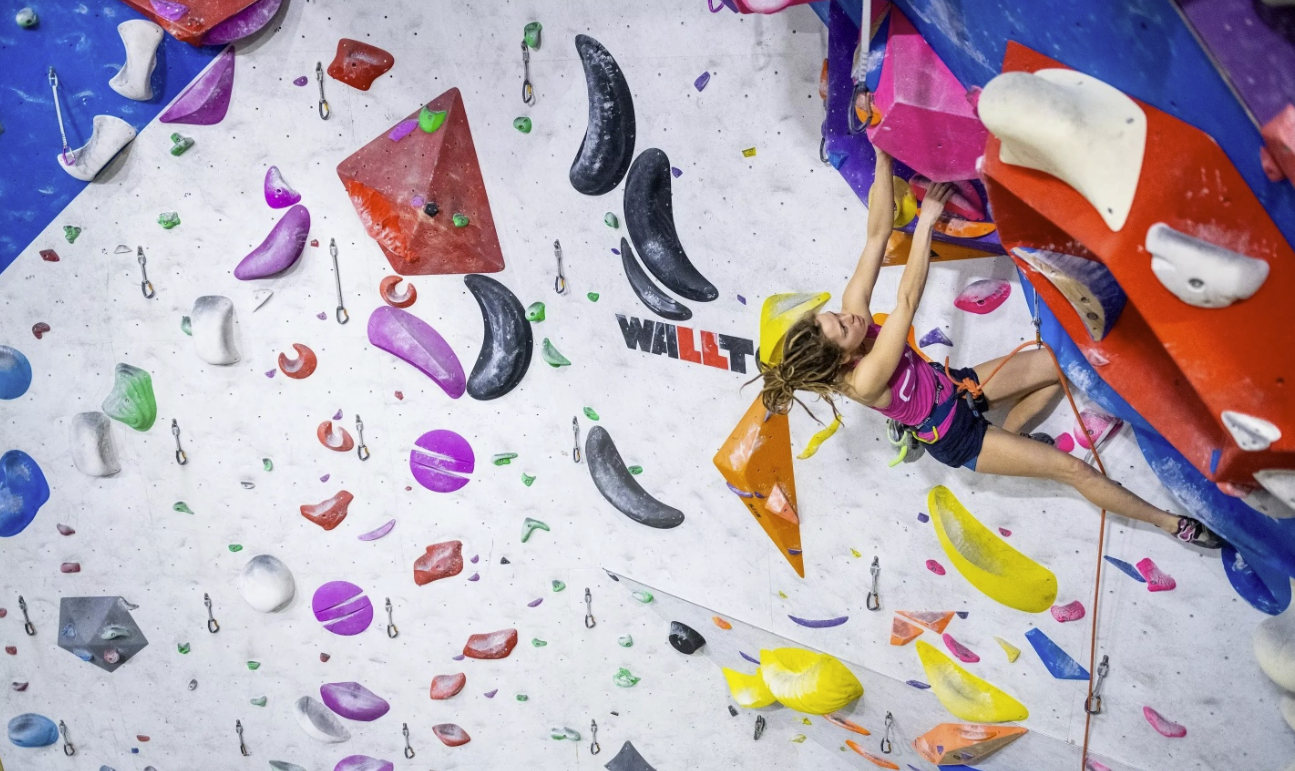 ​Скалодромы "Sportstation" на Новоостаповской 